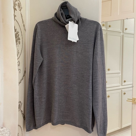 Max Mara Saluto Virgin Wool Turtleneck Top Sweater L - Picture 8 of 16